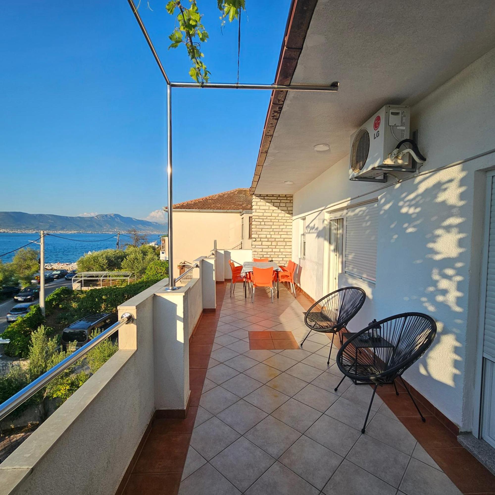 Apartment Nikica Trogir Exterior photo